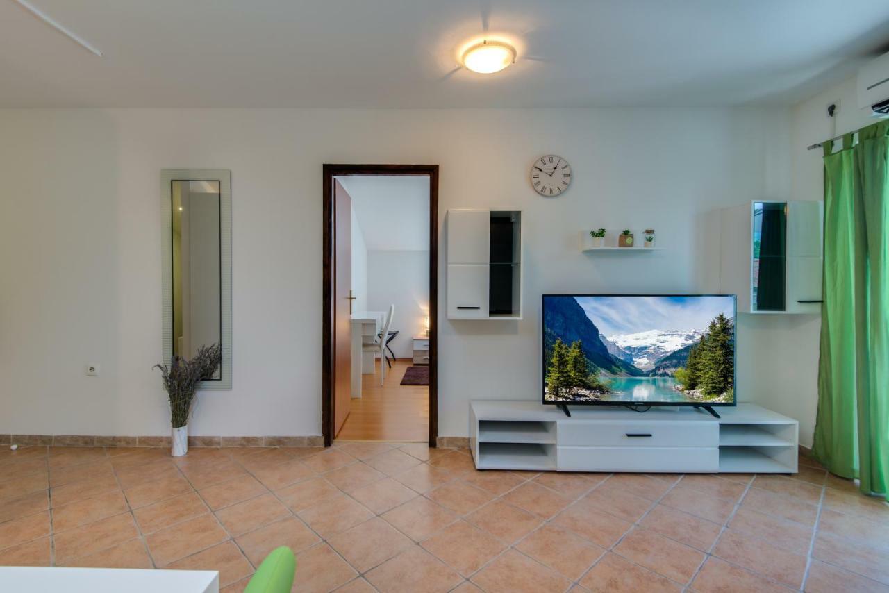 Apartmani Admiral Viskovo Экстерьер фото